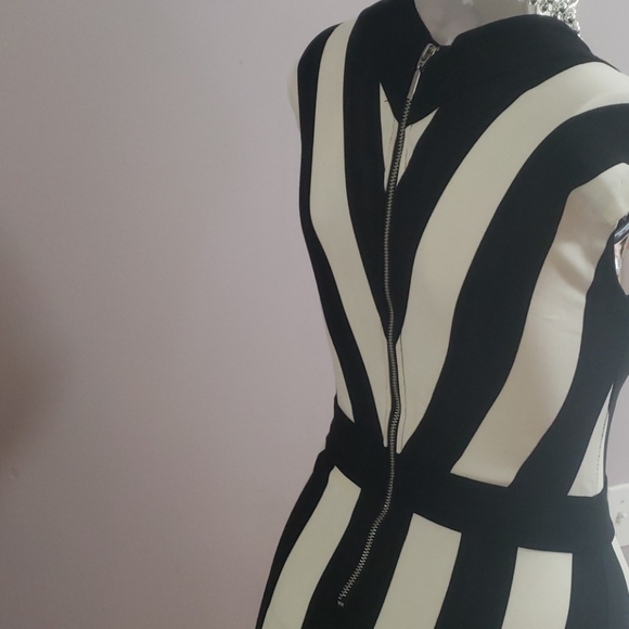 Black and white striped Dress - Picture 3 of 4